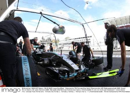 Motorsports: FIA Formula One World Championship WM Weltmeisterschaft 2015, Grand Prix of Mexico, 44 Lewis Hamilton (GBR, Mercedes AMG Petronas Formula One Team), xHOCHxZWEIx