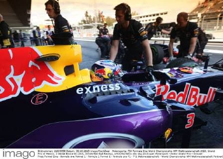 Motorsports: FIA Formula One World Championship WM Weltmeisterschaft 2015, Grand Prix of Mexico, 3 Daniel Ricciardo (AUS, Infiniti Red Bull Racing), xHOCHxZWEIx