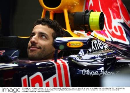 Mexican Grand Prix, Mexico City 29 October - 1 November 2015 30.10.2015 - Free Practice 1, Daniel Ricciardo (AUS) Red Bull Racing RB11 