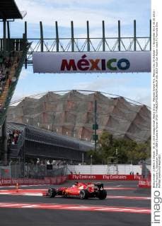 Mexican Grand Prix, Mexico City 29 October - 1 November 2015 30.10.2015 - Free Practice 1, Sebastian Vettel (GER) Scuderia Ferrari SF15-T 