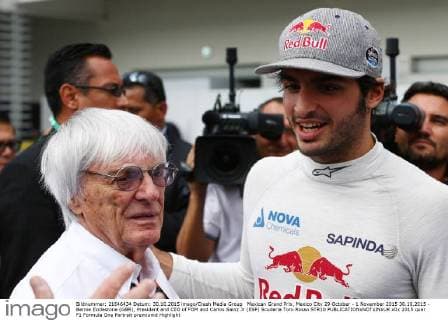 Mexican Grand Prix, Mexico City 29 October - 1 November 2015 30.10.2015 - Bernie Ecclestone (GBR), President and CEO of FOM and Carlos Sainz Jr (ESP) Scuderia Toro Rosso STR10 