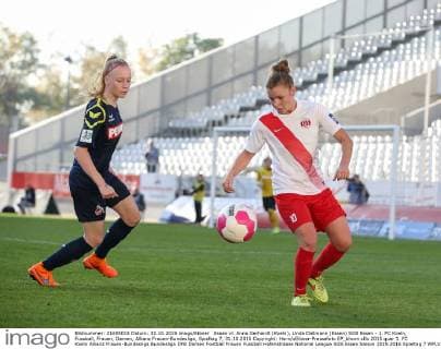 Essen vl. Anna Gerhardt (Koeln), Linda Dallmann (Essen) SGS Essen - 1. FC Koeln, Fussball, Frauen, Damen, Allianz Frauen-Bundesliga, Spieltag 7, 31.10.2015 Copyright: Horn xEibner-Pressefoto EP_bhorn