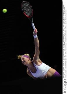 (151031) -- SINGAPORE, Oct. 31, 2015 -- Petra Kvitova of the Czech Republic competes during the semi-final match against Maria Sharapova of Russia at WTA Tennis Damen Finals in the Singapore Indoor Stadium, on Oct. 31, 2015. Kvitova won 2-0. ) (SP)SINGAPORE-WTA-SEMI-FINALS ThenxChihxWey 