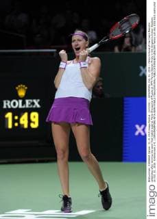 (151031) -- SINGAPORE, Oct. 31, 2015 -- Petra Kvitova of the Czech Republic celebrates after winning the semi-final match against Maria Sharapova of Russia at WTA Tennis Damen Finals in the Singapore Indoor Stadium, on Oct. 31, 2015. Kvitova won 2-0. ) (SP)SINGAPORE-WTA-SEMI-FINALS ThenxChihxWey 