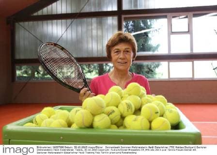 Sonnenbuehl Senioren Weltmeisterin Heidi Eisterlehner (TEC Waldau Stuttgart) Senioren Weltmeisterin Heidi Eisterlehner, Tennis, 30.10.2015 Copyright: Fudisch Eibner-Pressefoto EP_PFS