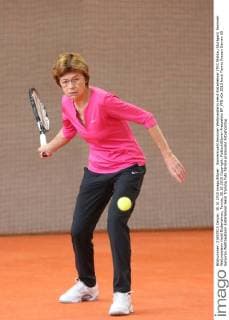 Sonnenbuehl Senioren Weltmeisterin Heidi Eisterlehner (TEC Waldau Stuttgart) Senioren Weltmeisterin Heidi Eisterlehner, Tennis, 30.10.2015 Copyright: Fudisch Eibner-Pressefoto EP_PFS