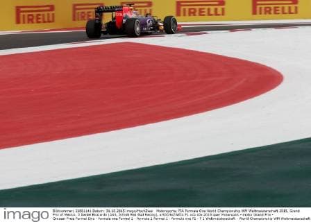 Motorsports: FIA Formula One World Championship WM Weltmeisterschaft 2015, Grand Prix of Mexico, 3 Daniel Ricciardo (AUS, Infiniti Red Bull Racing), xHOCHxZWEIx