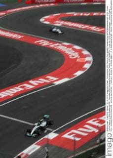 Motorsports: FIA Formula One World Championship WM Weltmeisterschaft 2015, Grand Prix of Mexico, 6 Nico Rosberg (GER, Mercedes AMG Petronas Formula One Team), xHOCHxZWEIx