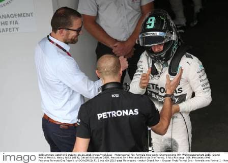Motorsports: FIA Formula One World Championship WM Weltmeisterschaft 2015, Grand Prix of Mexico, Georg Nolte (GER), Daniel Schloesser (GER, Mercedes AMG Petronas Formula One Team), 6 Nico Rosberg (GER, Mercedes AMG Petronas Formula One Team), xHOCHxZWEIx