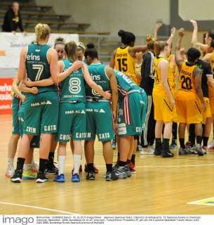 Saarlouis Saarlouis feiert, Chemnitz ist enttaeuscht, TV Saarlouis Royals vs ChemCats Chemnitz, Basketball , DBBL Bundesliga,31.10.15, Copyright: Franzx Eibner-Pressefoto EP_pfz