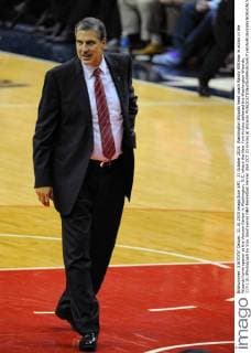 31 October 2015: Washington Wizards head coach Randy Wittman in action in the Wizards home opener at the Verizon Center in Washington, D.C. where the New York Knicks defeated the Washington Wizards, 117-110.(Photograph by Icon Sportswire) NBA Basketball Herren USA OCT 31 Knicks at Wizards Icon749151031032 EDITORIAL USE ONLY