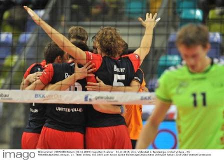 01.11.2015, xtkx, Volleyball 1. Bundesliga, United Volleys - CV Mitteldeutschland, emspor, v.l. Team United,