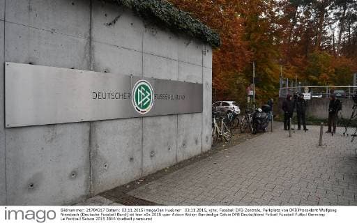 03.11.2015, xjhx, Fussball DFB Zentrale, Parkplatz von DFB Praesident Wolfgang Niersbach (Deutsche Fussball Bund) ist leer