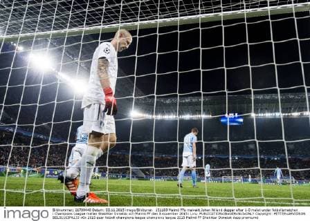 151103 Malmö FFs malvakt Johan Wiland deppar efter 1-0 malet under fotbollsmatchen i Champions League mellan Shakhtar Donetsk och Malmö FF den 3 november 2015 i Lviv.  Copyright: PETTERxARVIDSON BB151103PA133