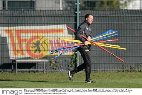 Fussball, Herren, Saison 2015 16, 2. Bundesliga, 1. FC Union Berlin, Training, Trainer Sascha Lewandowski (1. FC Union Berlin), 03.11. 2015,