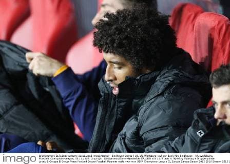 Eindhoven Dante ( 18, VfL Wolfsburg) auf der Bank PSV Eindhoven - VfL Wolfsburg, Fussball, Champions-League, 03.11.2015, Copyright: Deutzmann Eibner-Pressefoto EP_CDN