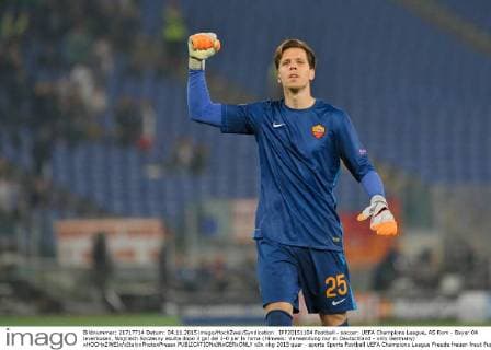 IPP20151104 Football - soccer: UEFA Champions League, AS Rom - Bayer 04 leverkusen, Wojciech Szczesny esulta dopo il gol del 2-0 per la roma (Hinweis: Verwendung nur in Deutschland - only Germany) xHOCHxZWEIx xItalyxPhotoxPressx 