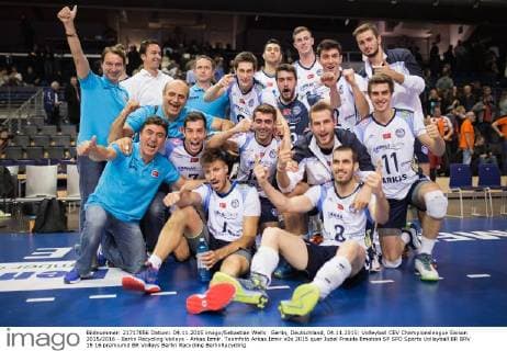 Berlin, Deutschland, 04.11.2015: Volleyball CEV Championsleague Saison 2015 2016 - Berlin Recycling Volleys - Arkas Izmir. Teamfoto Arkas Izmir