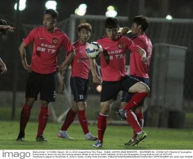 DUBAI, UNITED ARAB EMIRATES - NOVEMBER 04: (CHINA OUT) Players of Guangzhou Evergrande in action during the training session ahead of the final match between Al Ahli and Guangzhou Evergrande as part of 2015 AFC Champions League on November 4, 2015 in Dubai, United Arab Emirates.  CFP475416894 