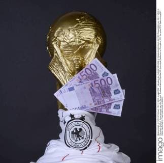 Vergabe der Fußball WM 2006 in Deutschland durch die FIFA fotografiert am 05.11.2015 in München. Fußball International