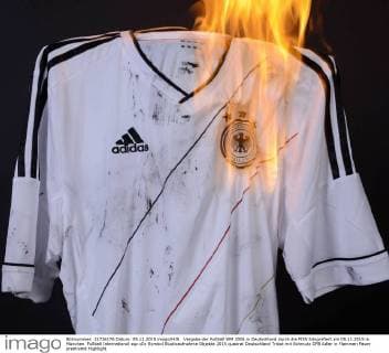 Vergabe der Fußball WM 2006 in Deutschland durch die FIFA fotografiert am 05.11.2015 in München. Fußball International