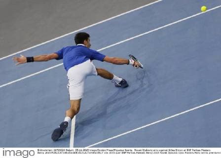 Novak Djokovic wins against Gilles Simon at BNP Paribas Masters Bercy 2015 