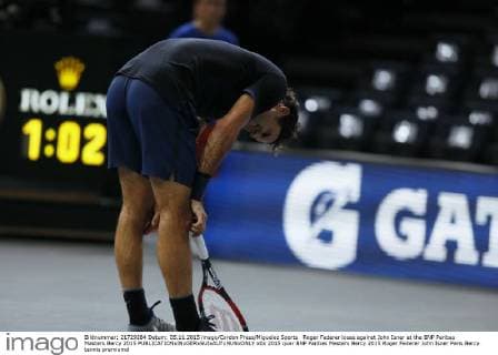 Roger Federer loses against John Isner at the BNP Paribas Masters Bercy 2015 