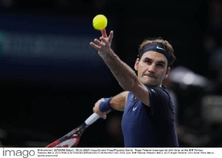 Roger Federer loses against John Isner at the BNP Paribas Masters Bercy 2015 