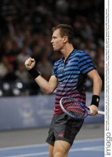 Tomas Berdych wins against Tsonga at the BNP Paribas Masters Bercy 2015 