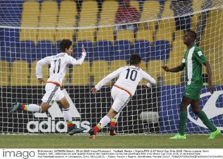 Football, Mexico v Nigeria FIFA U-17 World Cup Chile 2015. Mexico s player Kevin Magana, lleft, celebrates his goal against Nigeria with teammates during the semifinals FIFA U-17 World Cup Chile 2015, at alcaldesa Ester Roa Rebolledo stadium in Concepcion, Chile. 05 11 2015. - Futbol, Mexico v Nigeria. Semifinales, Mundial Sub17. 