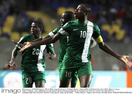 Football, Mexico v Nigeria FIFA U-17 World Cup Chile 2015. Nigeria s player Kelechi Nwakali, right, celebrates his goal against Mexico with teammates during the semifinals FIFA U-17 World Cup Chile 2015, at alcaldesa Ester Roa Rebolledo stadium in Concepcion, Chile. 05 11 2015. -. Futbol, Mexico v Nigeria. Semifinales, Mundial Sub17. 