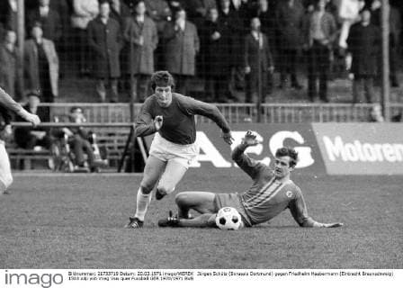 Jürgen Schütz (Borussia Dortmund) gegen Friedhelm Haebermann (Eintracht Braunschweig)