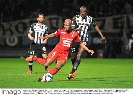 Fußball, SCO Angers - Stade Rennes Cheikh NDOYE (sco) - GELSON FERNANDES (srfc) - Fussball Frankreich, Ligue 1, SCO Angers vs. Stade Rennes - 06 11 2015 FEP Panoramic 