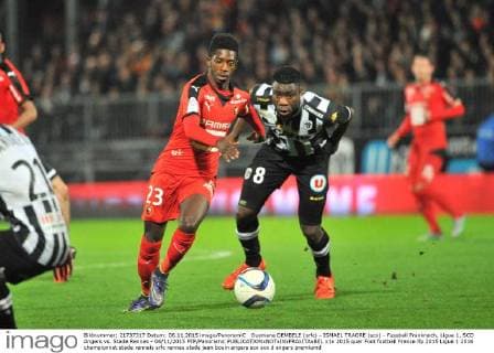 Ousmane DEMBELE (srfc) - ISMAEL TRAORE (sco) - Fussball Frankreich, Ligue 1, SCO Angers vs. Stade Rennes - 06 11 2015 FEP Panoramic 