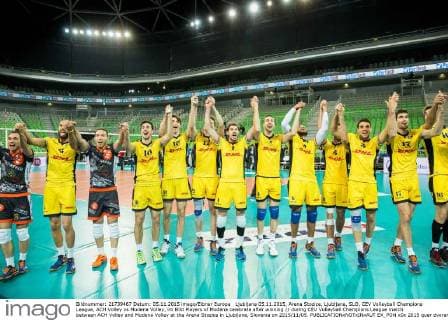 Ljubljana 05.11.2015, Arena Stozice, Ljubljana, SLO, CEV Volleyball Champions League, ACH Volley vs Modena Volley, im Bild Players of Modena celebrate after winning during CEV Volleyball Champions League match between ACH Volley and Modena Volley at the Arena Stozice in Ljubljana, Slovenia on 2015 11 05.  EX_PON  