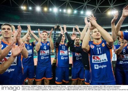 Ljubljana 05.11.2015, Arena Stozice, Ljubljana, SLO, CEV Volleyball Champions League, ACH Volley vs Modena Volley, im Bild Players of ACH during CEV Volleyball Champions League match between ACH Volley and Modena Volley at the Arena Stozice in Ljubljana, Slovenia on 2015 11 05.  EX_PON  