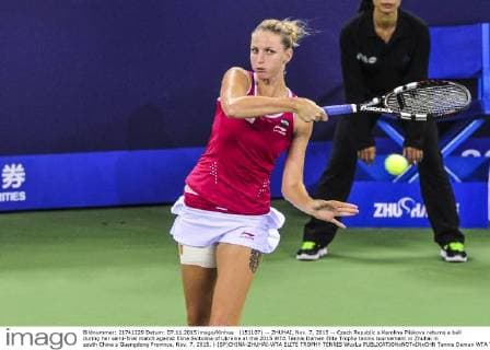 (151107) -- ZHUHAI, Nov. 7, 2015 -- Czech Republic s Karolina Pliskova returns a ball during her semi-final match against Elina Svitolina of Ukraine at the 2015 WTA Tennis Damen Elite Trophy tennis tournament in Zhuhai in south China s Guangdong Province, Nov. 7, 2015. ) (SP)CHINA-ZHUHAI-WTA ELITE TROPHY TENNIS WuxLu 