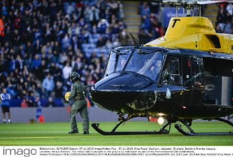 07.11.2015. King Power Stadium, Leicester, England. Barclays Premier League. Leicester versus Watford. The match ball is brought to the ground by helicopter as part of the Remembrance Day celebrations. xAndyxThompsonx  ActionPlus11680370