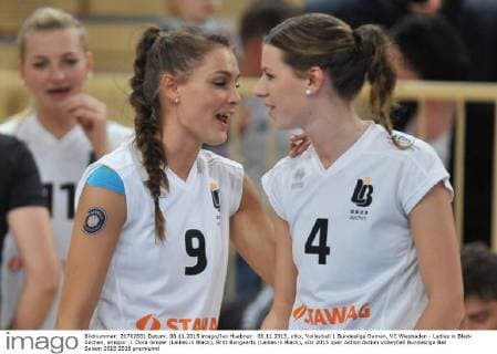 08.11.2015, xtkx, Volleyball 1.Bundesliga Damen, VC Wiesbaden - Ladies in Black Aachen, emspor .l. Dora Grozer (Ladies in Black), Britt Bongaerts (Ladies in Black),