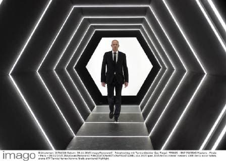 Fotoshooting mit Turnierdirektor Guy Forget TENNIS : BNP PARIBAS Masters - Finale - Paris - 08 11 2015 JBAutissier Panoramic 