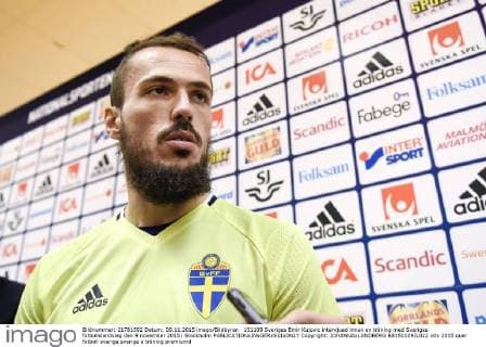 151109 Sveriges Emir Kujovic intervjuad innan en träning med Sveriges fotbollslandslag den 9 november 2015 i Stockholm  Copyright: JOHANNAxLUNDBERG BB151109JL022
