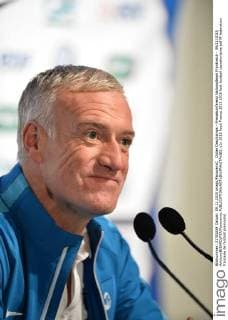 Didier Deschamps - Pressekonferenz Nationalteam Frankreich - 09 11 2015 AnthonyBIBARD FEP Panoramic 