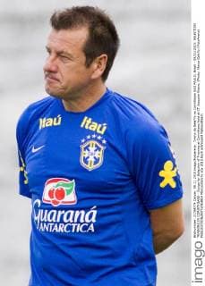 Treino da Sele??o no Corinthians SAO PAULO, Brazil - 09 11 2015: SELECTION TRAINING IN CORINTHIANS - Dunga for Selection of Training at Corinthians held at CT Joaquim Grava. (Photo: Marco Galv?o FotoArena)  MarcoxGalv?o