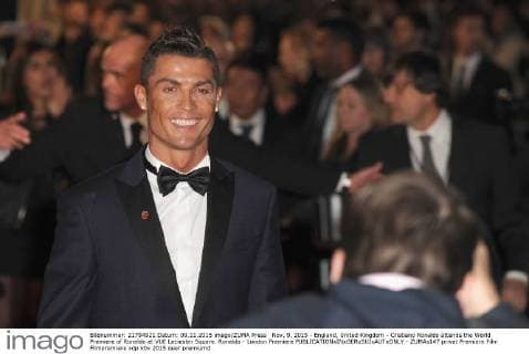 Nov. 9, 2015 - England, United Kingdom - Cristiano Ronaldo attends the World Premiere of Ronaldo at VUE Leciester Square. Ronaldo - London Premiere - ZUMAs147