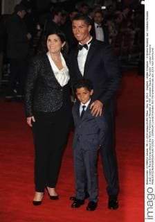 Nov. 9, 2015 - England, United Kingdom - Cristiano Ronaldo, son Cristiano Ronaldo Jr and mother Maria Dolores attend the World Premiere of Ronaldo at VUE Leciester Square. Ronaldo - London Premiere - ZUMAs147