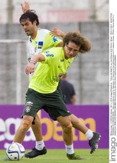 Treino da Sele??o no Corinthians SAO PAULO, Brazil - 09 11 2015: SELECTION TRAINING IN CORINTHIANS - Kaka and David Luiz for Selection of Training at Corinthians held at CT Joaquim Grava. (Photo: Marco Galv?o FotoArena)  MarcoxGalv?o
