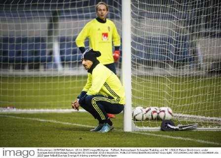 Fußball, Nationalteam Schweden Training und PK 151110 Zlatan Ibrahimovic under Sveriges fotbollslandslags träning den 10 november 2015 i Stockholm.  Copyright: JOELxMARKLUND BB151110JM009