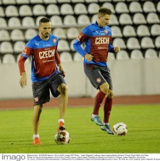 Czech Republic national team Nationalteam players Tomas Sivok (left) and Milan Skoda during a training session prior to the friendly soccer match Czech Republic vs Serbia and Poland in Prague, Czech Republic, November 10, 2015. (CTKxPhoto MichalxDolezal) CTKPhotoP201511100865401  dol 008
