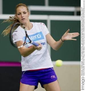 Czech tennis player Karolina Pliskova trains prior to the final match of the world group Fed Cup Czech Republic vs. Russia, in Prague, Czech Republic, November 10, 2015. The Czech Republic-Russia Fed Cup match will be played on November 14th and 15th in Prague, Czech Republic. (CTKxPhoto VitxSimanek) CTKPhotoP201511100927401  VIS 006 K