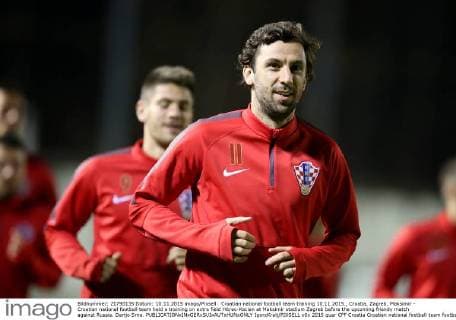 Croatian national football team training 10.11.2015., Croatia, Zagreb, Maksimir - Croatian national football team held a training on extra field Hitrec-Kacian at Maksimir stadium Zagreb before the upcoming friendy match against Russia. Darijo Srna.  IgorxKralj PIXSELL